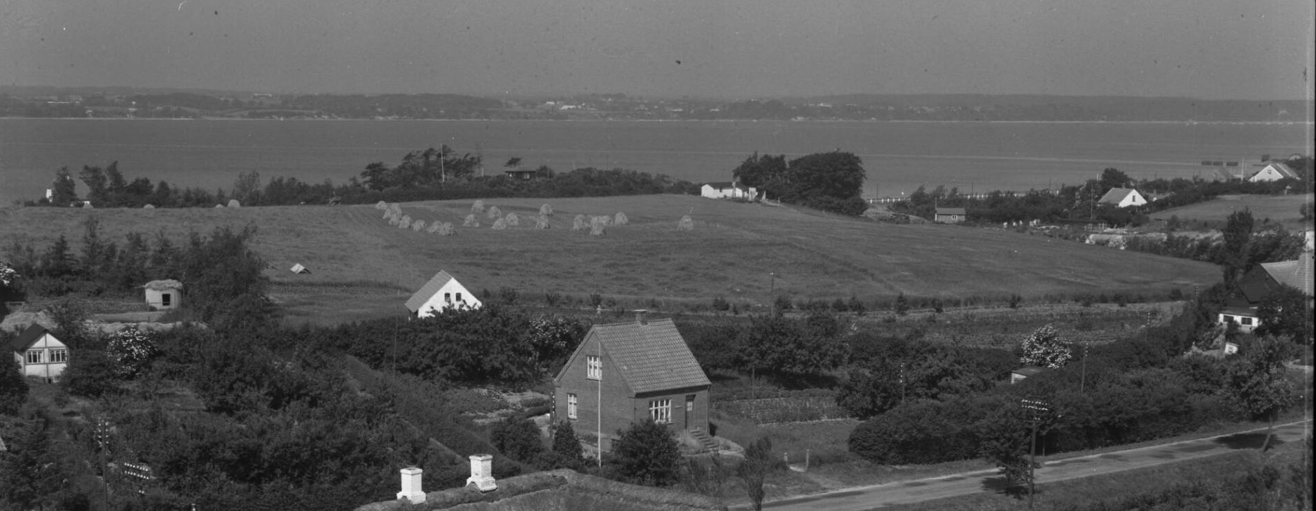 Møllebakken 1951, set fra Strib Landevej
